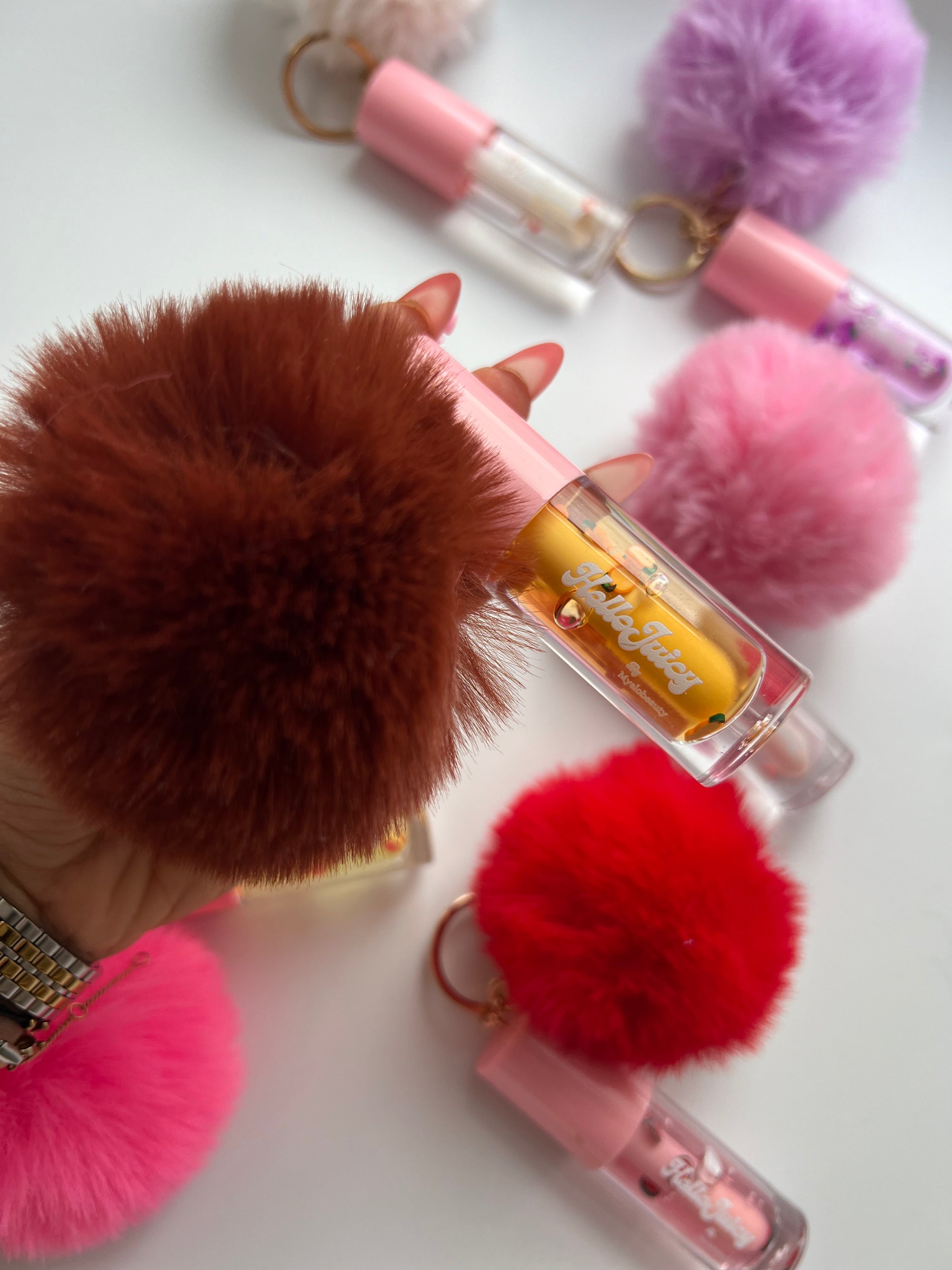 HelloJuicy pompon